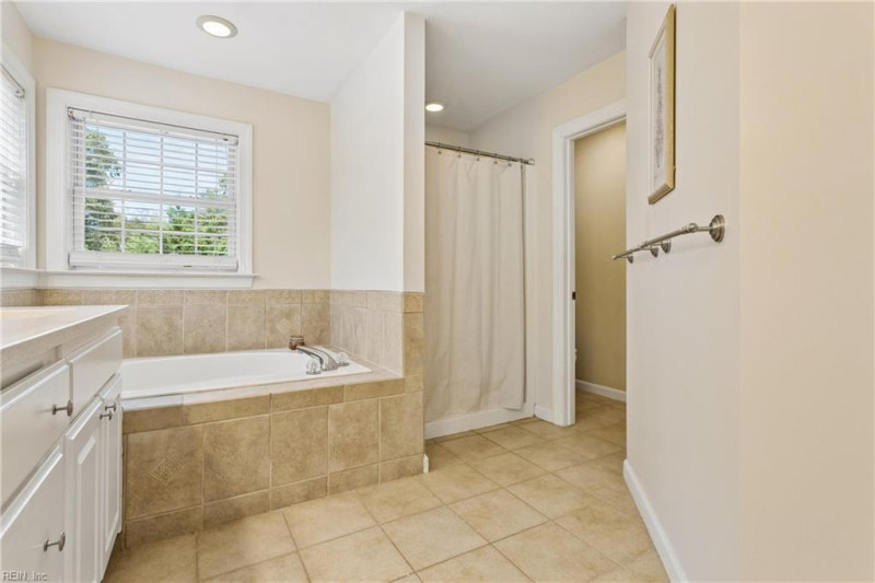 Photo 38 of 50 residential for sale in Chesapeake virginia Photo 38 of 50 residential for sale in Chesapeake virginia