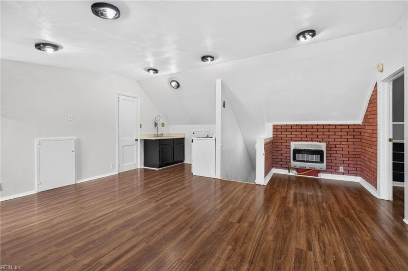 Photo 32 of 47 residential for sale in Norfolk virginia Photo 32 of 47 residential for sale in Norfolk virginia