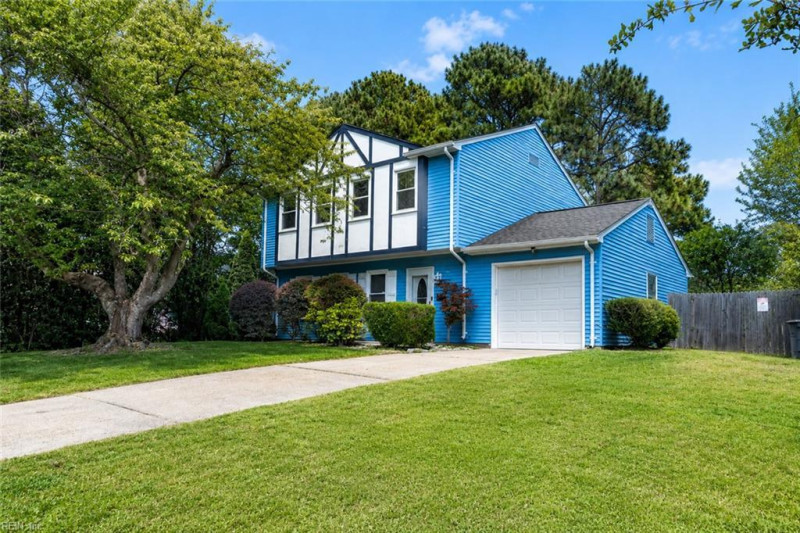 Photo 1 of 19 residential for sale in Hampton virginia