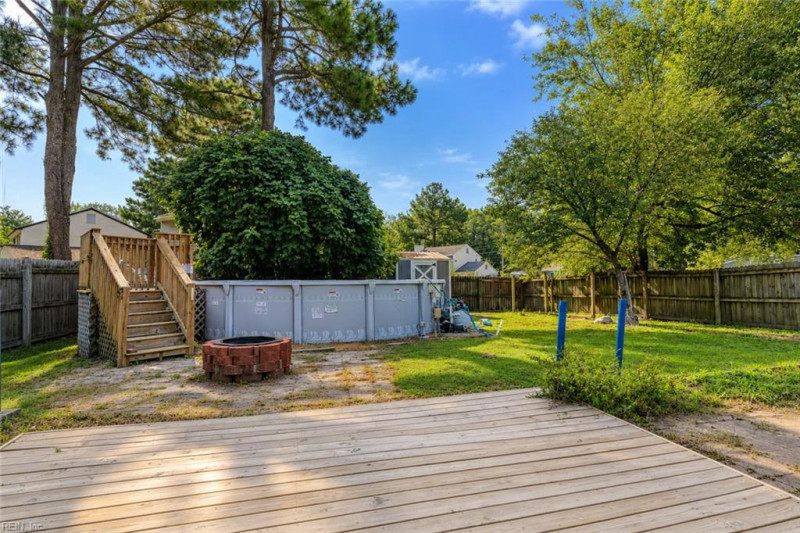 Photo 17 of 19 residential for sale in Hampton virginia