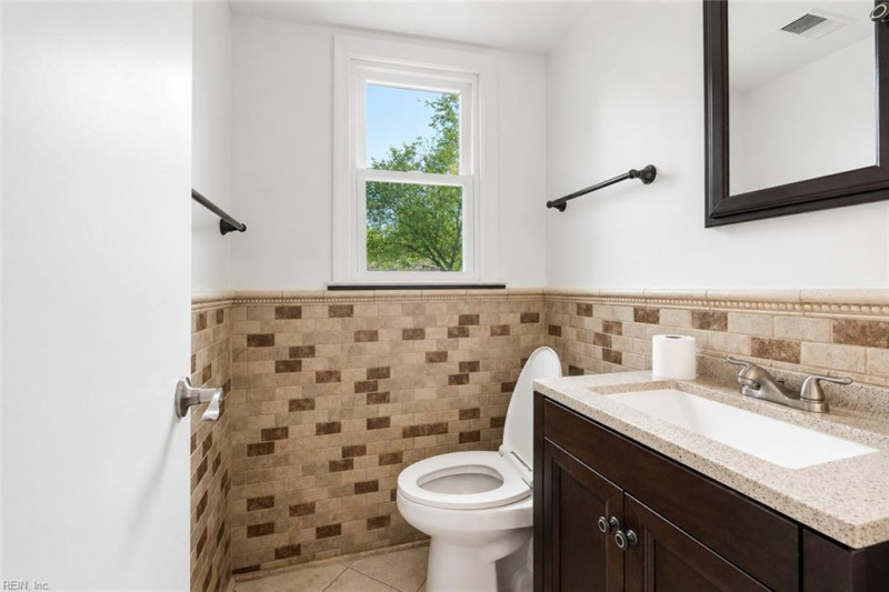 Photo 9 of 19 residential for sale in Hampton virginia