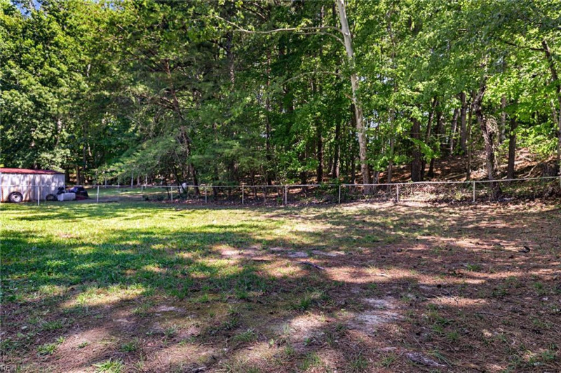 Photo 21 of 25 residential for sale in James City County virginia