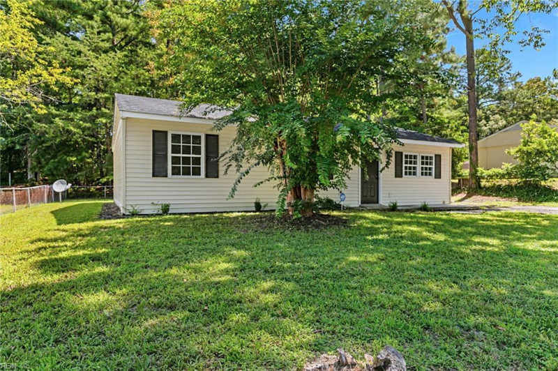 Photo 24 of 25 residential for sale in James City County virginia