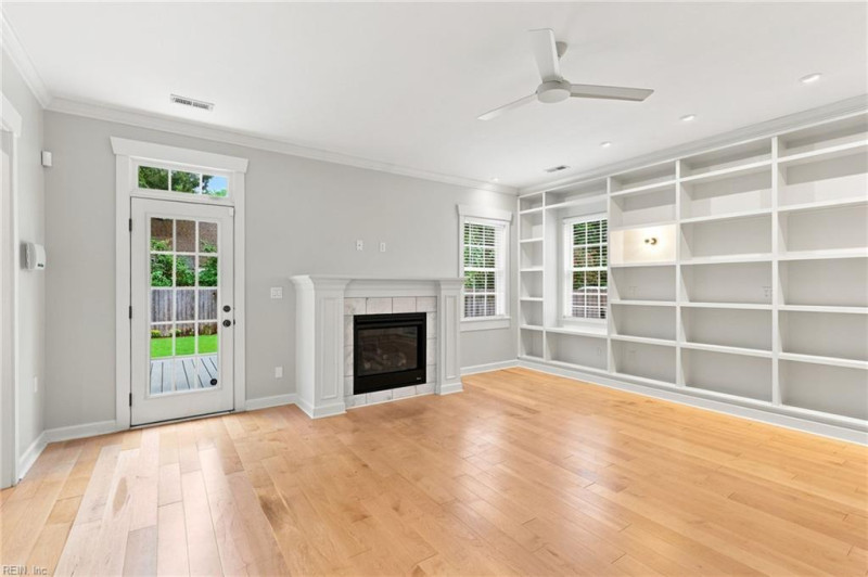 Photo 13 of 50 residential for sale in Norfolk virginia