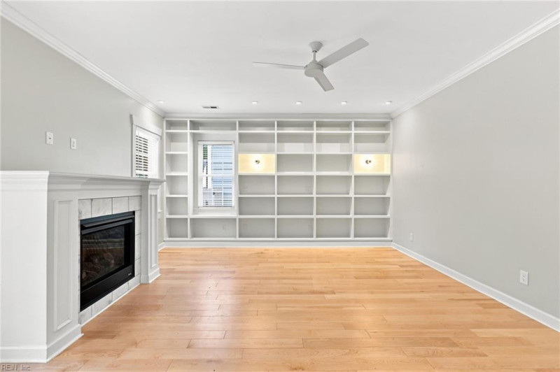Photo 15 of 50 residential for sale in Norfolk virginia