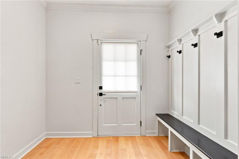 Photo 5 of 50 residential for sale in Norfolk virginia