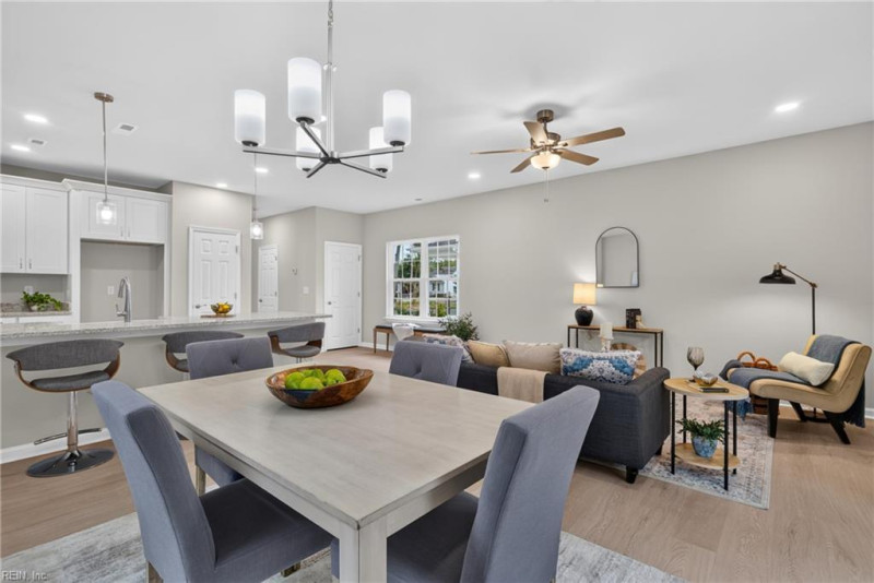 Photo 10 of 30 residential for sale in Chesapeake virginia