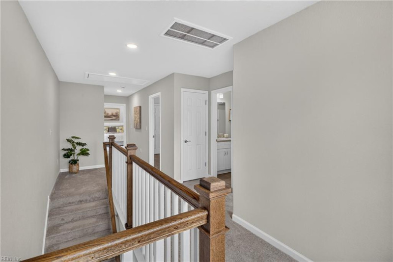 Photo 16 of 30 residential for sale in Chesapeake virginia