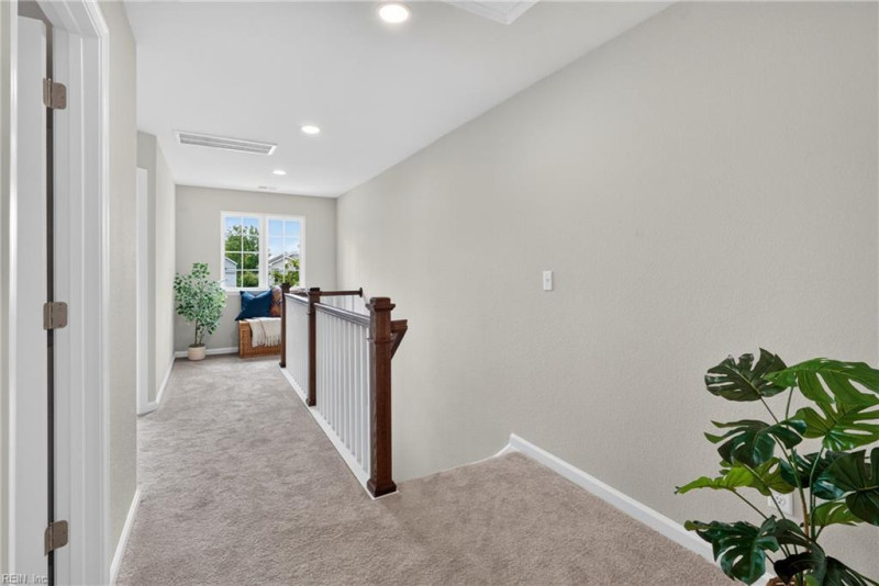 Photo 17 of 30 residential for sale in Chesapeake virginia