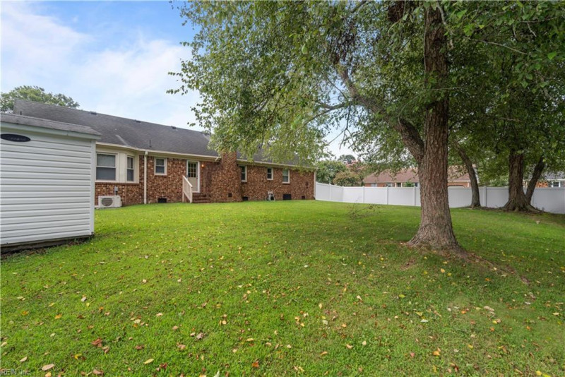Photo 5 of 35 residential for sale in Chesapeake virginia Photo 5 of 35 residential for sale in Chesapeake virginia