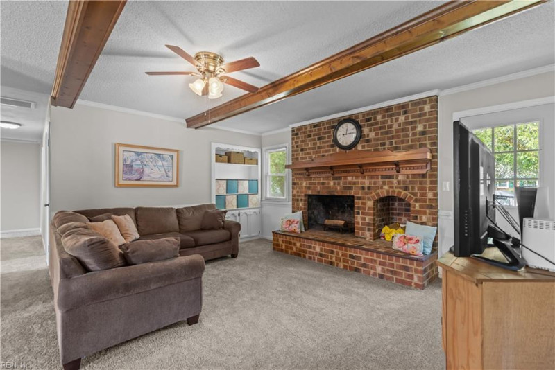 Photo 8 of 35 residential for sale in Chesapeake virginia Photo 8 of 35 residential for sale in Chesapeake virginia