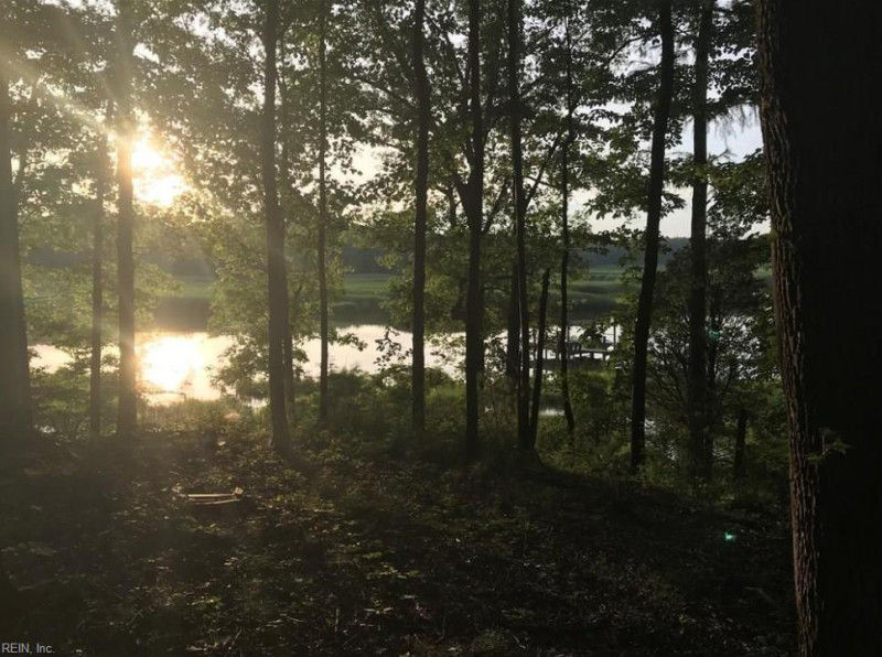 Photo 3 of 7 land for sale in Isle of Wight County virginia
