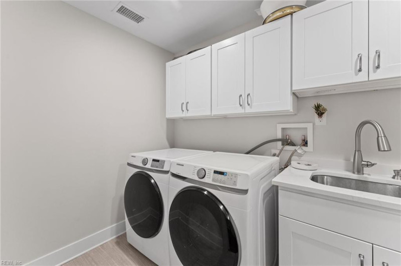 Photo 12 of 37 residential for sale in Newport News virginia