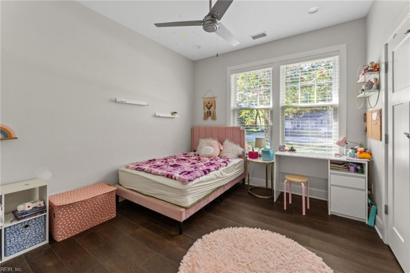 Photo 15 of 37 residential for sale in Newport News virginia