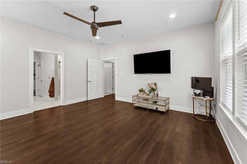 Photo 20 of 37 residential for sale in Newport News virginia