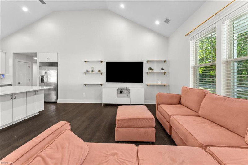 Photo 3 of 37 residential for sale in Newport News virginia