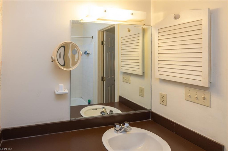 Photo 32 of 40 residential for sale in Norfolk virginia Photo 32 of 40 residential for sale in Norfolk virginia