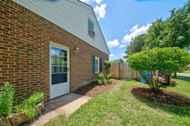 Photo 22 of 28 residential for sale in Chesapeake virginia Photo 22 of 28 residential for sale in Chesapeake virginia