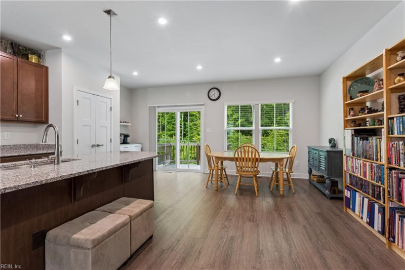 Photo 11 of 38 residential for sale in Poquoson virginia
