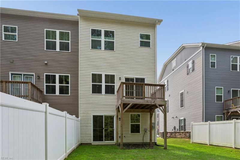 Photo 32 of 38 residential for sale in Poquoson virginia