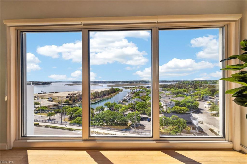 Photo 3 of 50 residential for sale in Virginia Beach virginia