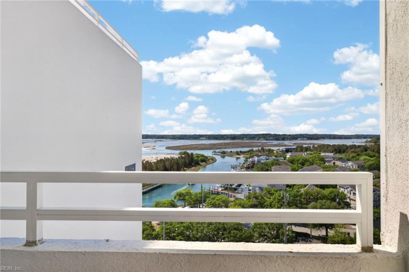 Photo 5 of 50 residential for sale in Virginia Beach virginia