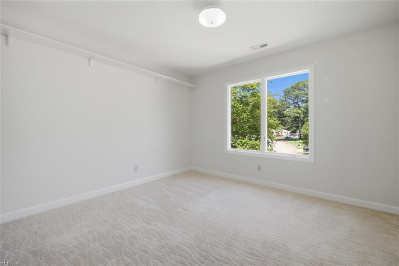 Photo 22 of 35 residential for sale in Chesapeake virginia