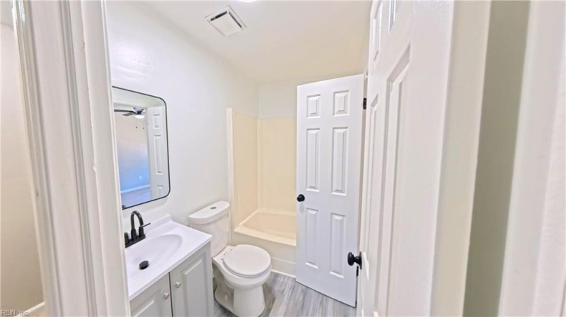 Photo 6 of 36 residential for sale in Chesapeake virginia Photo 6 of 36 residential for sale in Chesapeake virginia