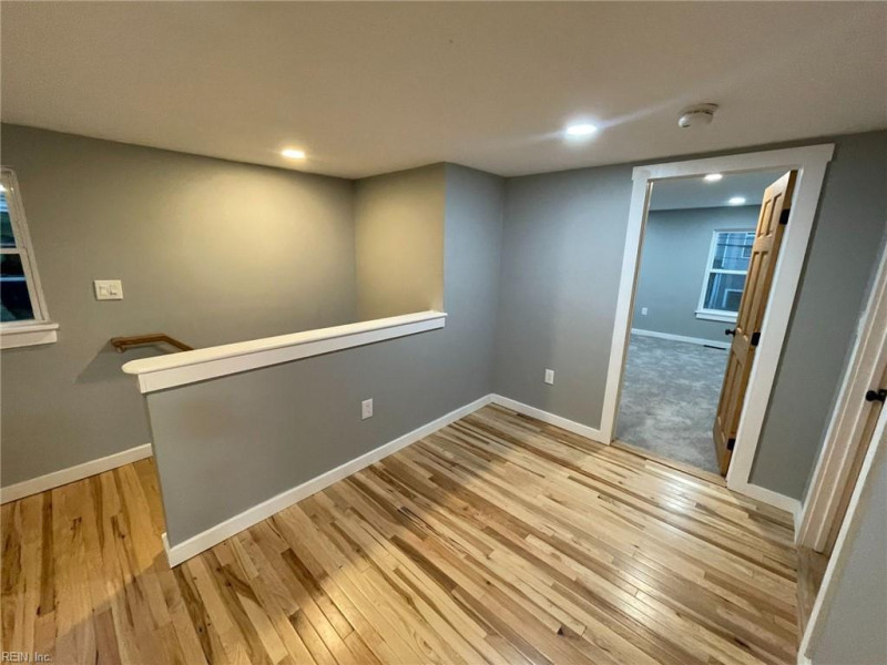 Photo 11 of 19 residential for sale in Norfolk virginia