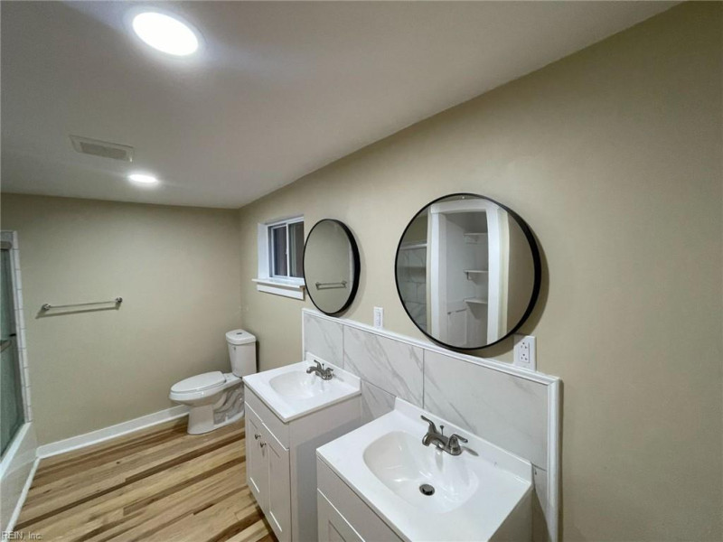 Photo 12 of 19 residential for sale in Norfolk virginia