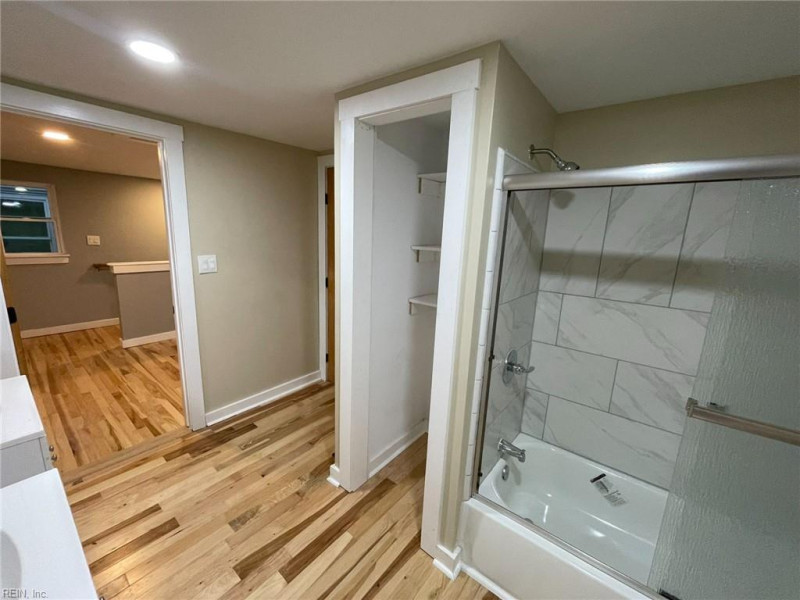 Photo 14 of 19 residential for sale in Norfolk virginia