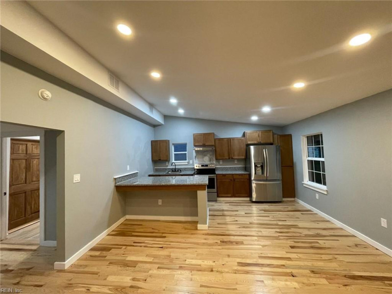 Photo 6 of 19 residential for sale in Norfolk virginia