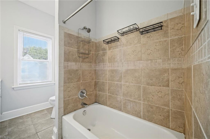 Photo 14 of 25 residential for sale in Norfolk virginia