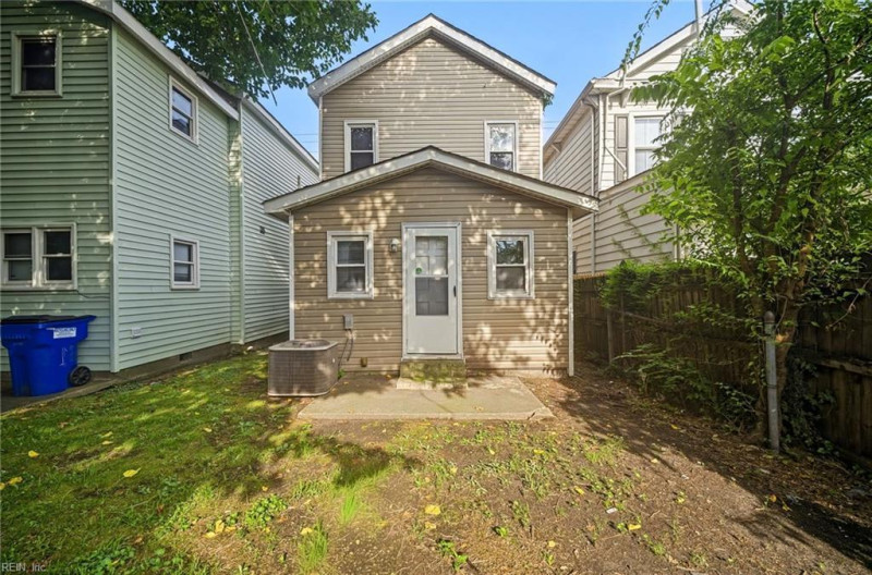 Photo 20 of 25 residential for sale in Norfolk virginia
