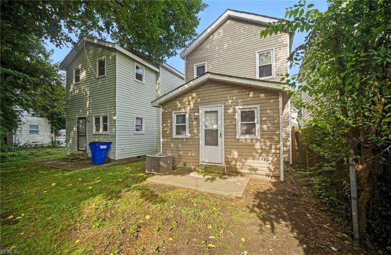 Photo 21 of 25 residential for sale in Norfolk virginia
