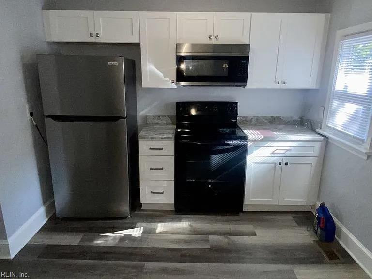 Photo 5 of 13 residential for sale in Norfolk virginia