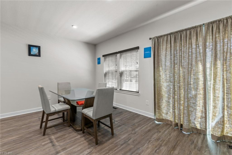 Photo 10 of 39 residential for sale in Virginia Beach virginia