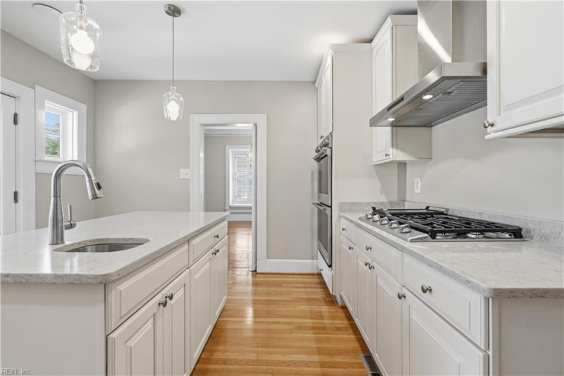Photo 14 of 41 residential for sale in Norfolk virginia