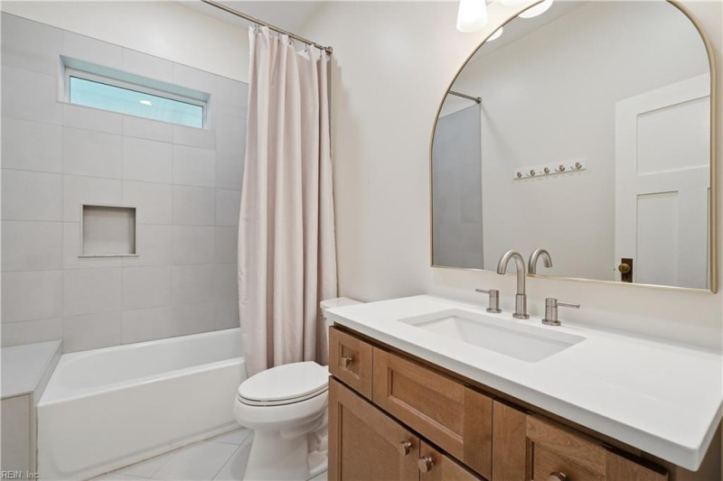 Photo 20 of 41 residential for sale in Norfolk virginia