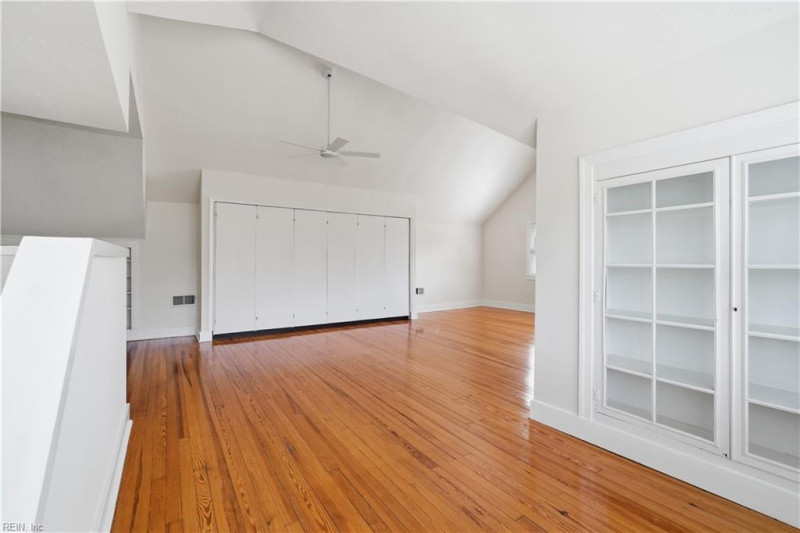 Photo 23 of 41 residential for sale in Norfolk virginia