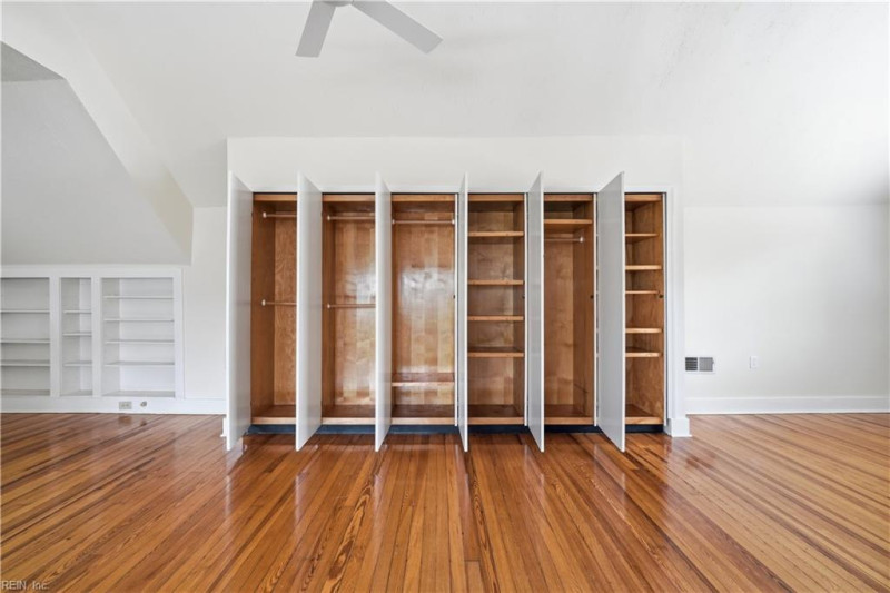 Photo 24 of 41 residential for sale in Norfolk virginia