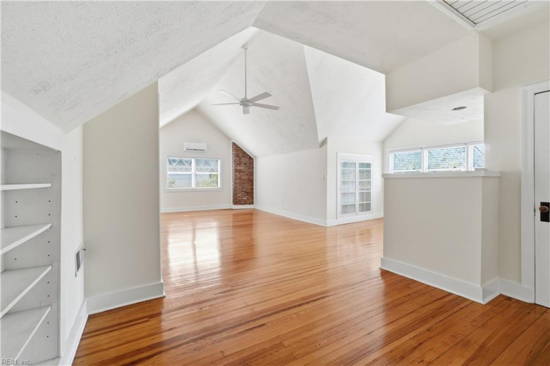 Photo 25 of 41 residential for sale in Norfolk virginia
