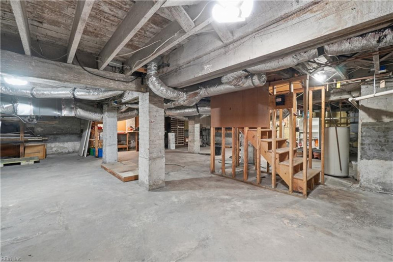 Photo 31 of 41 residential for sale in Norfolk virginia