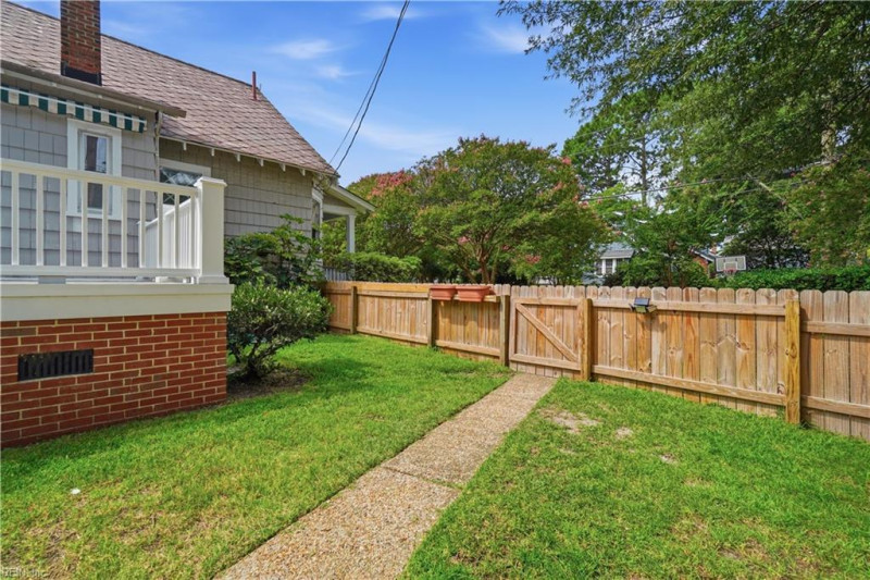 Photo 35 of 41 residential for sale in Norfolk virginia