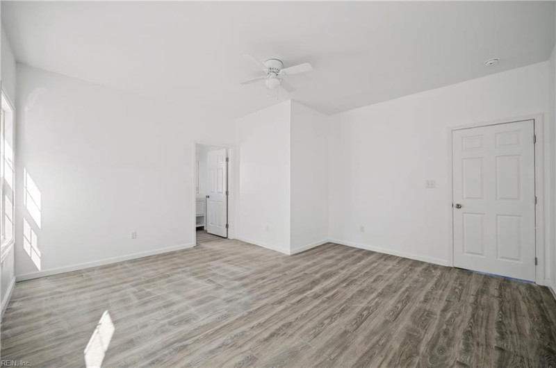 Photo 18 of 33 residential for sale in Suffolk virginia