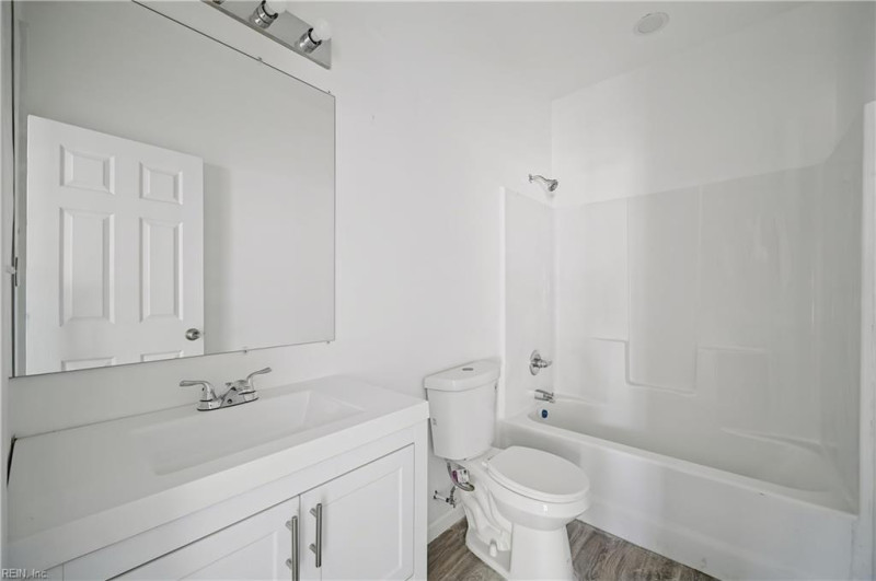 Photo 21 of 33 residential for sale in Suffolk virginia