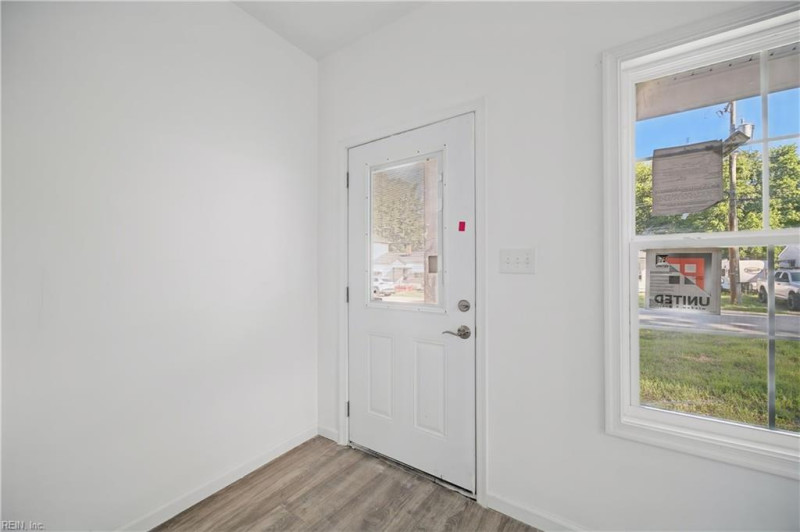 Photo 6 of 33 residential for sale in Suffolk virginia