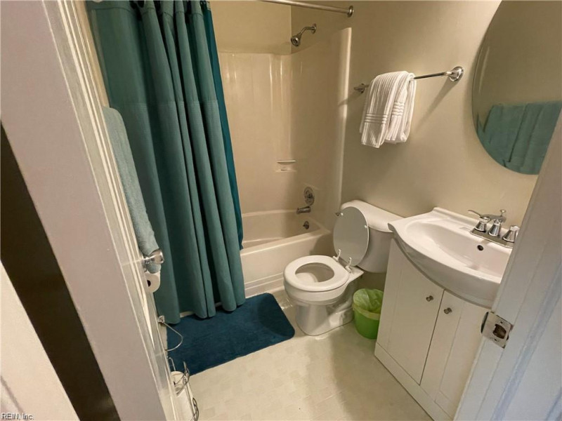 Photo 16 of 19 residential for sale in Hampton virginia Photo 16 of 19 residential for sale in Hampton virginia