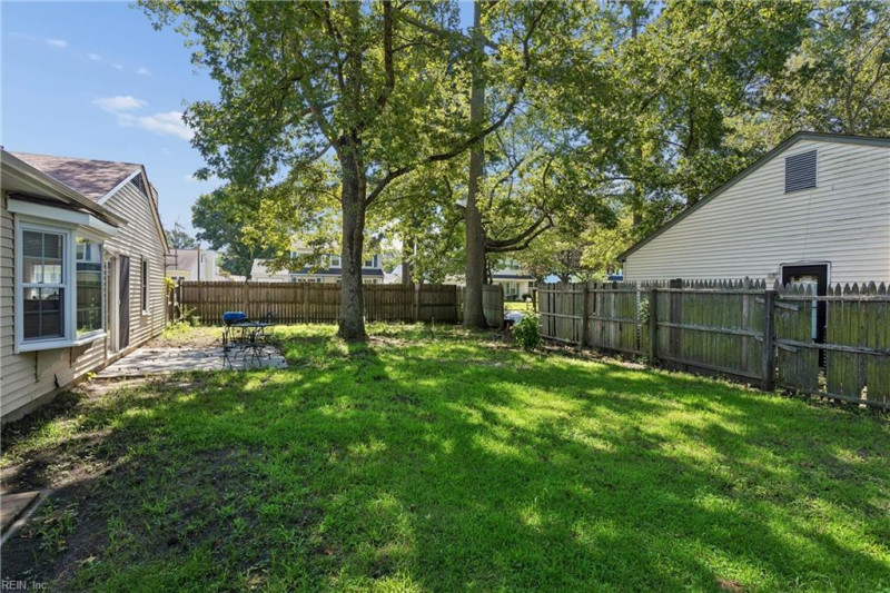Photo 37 of 41 residential for sale in Hampton virginia Photo 37 of 41 residential for sale in Hampton virginia
