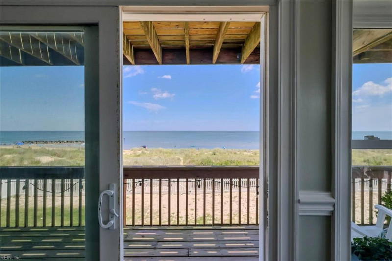 Photo 10 of 32 residential for sale in Norfolk virginia